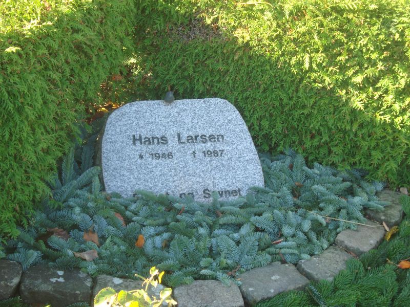 Hans Larsen.JPG